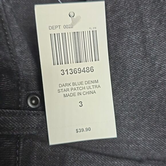 542 NWT Hot Topic Social Collision Black Star Patch Girls Denim Shorts Size 3 - Picture 8 of 8